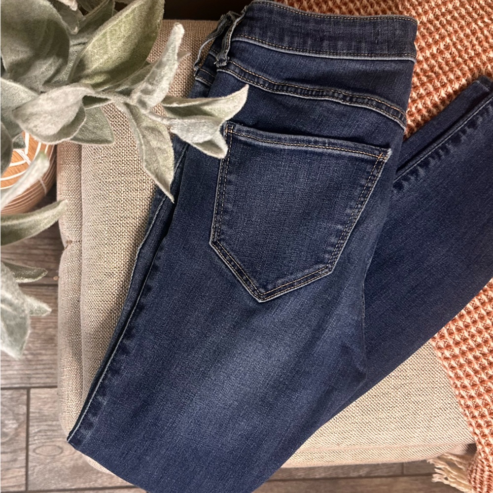 Hollister Women's Dark Indigo Skinny Jeans